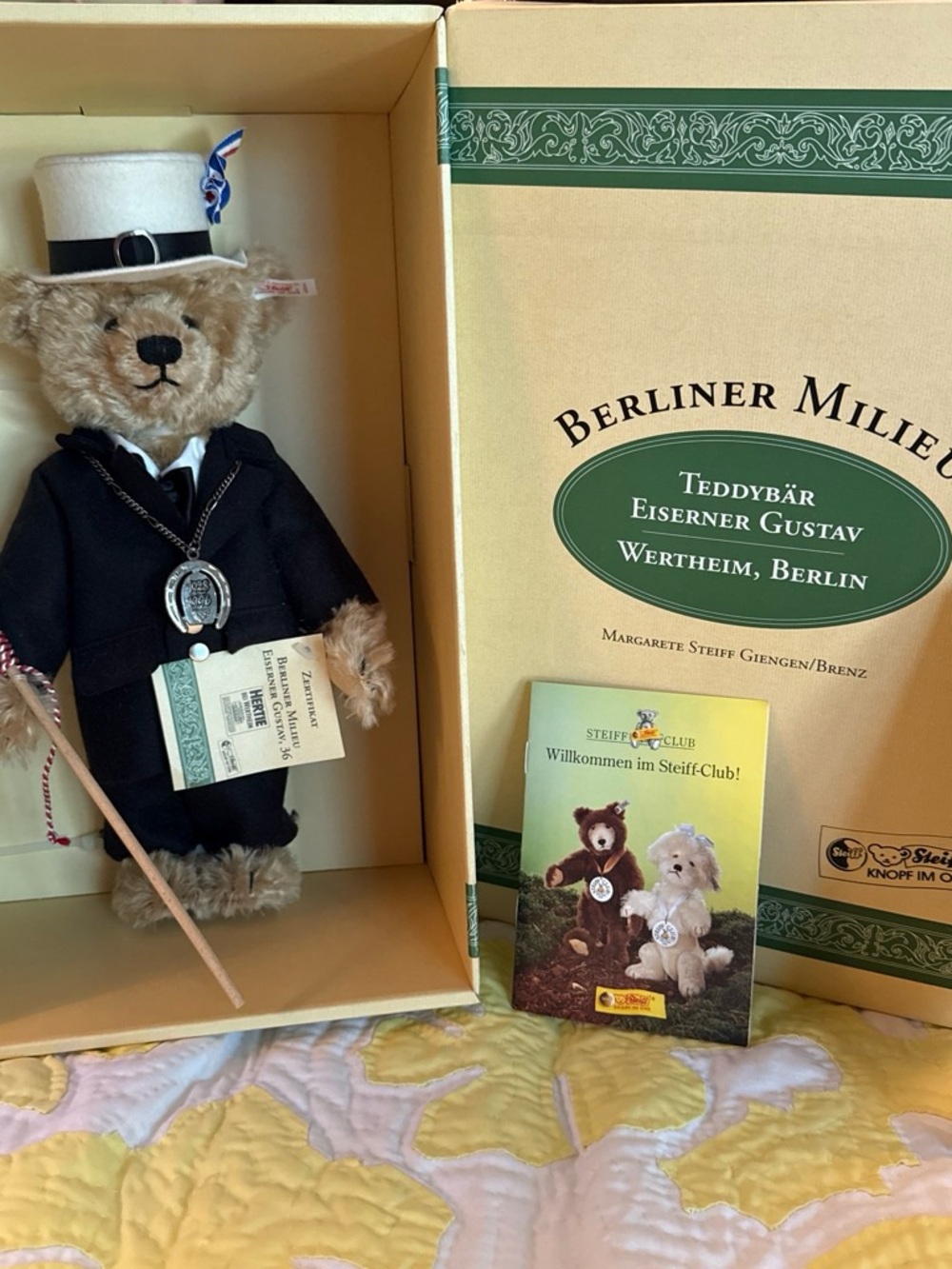 Berliner Millieu 'Eiserner Gustav' Teddy Bear in Beige and Black